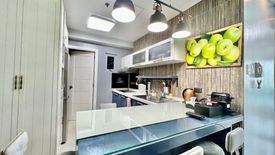 2 Bedroom Condo for sale in Crescent Park Residences, Bagong Tanyag, Metro Manila