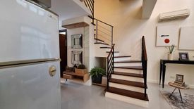 4 Bedroom House for sale in Central, Metro Manila