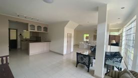 4 Bedroom House for sale in New Alabang Village, Metro Manila