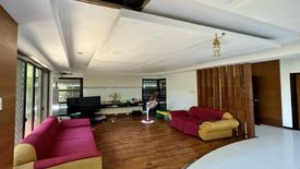 5 Bedroom House for sale in West Crame, Metro Manila near MRT-3 Santolan