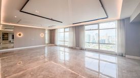 3 Bedroom Condo for sale in Urdaneta, Metro Manila near MRT-3 Buendia