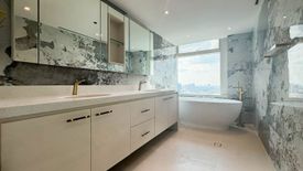 3 Bedroom Condo for sale in Urdaneta, Metro Manila near MRT-3 Buendia