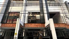 4 Bedroom Townhouse for sale in Central, Metro Manila