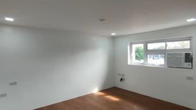 3 Bedroom Townhouse for sale in Central, Metro Manila near MRT-3 Quezon Avenue