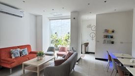 Shophouse for sale in Pinagkaisahan, Metro Manila near MRT-3 Buendia