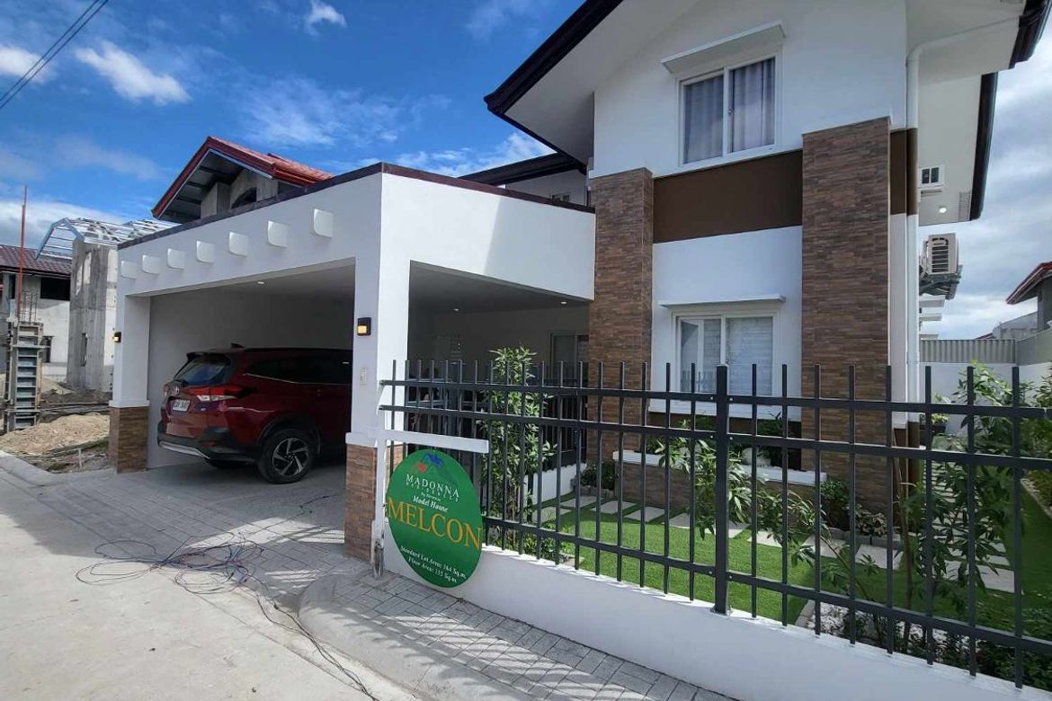 4 BEDROOMS FULLY FURNISHED HOUSE AND LOT IN SAN FERNANDO PAMPANGA NEAR SINDALAN MCARTHUR HIGHWAY