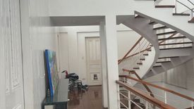 6 Bedroom Condo for sale in White Plains, Metro Manila