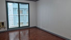 Condo for rent in Poblacion, Metro Manila