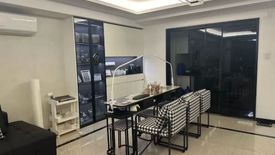 3 Bedroom Condo for sale in Barangay 13, Metro Manila near LRT-1 Gil Puyat