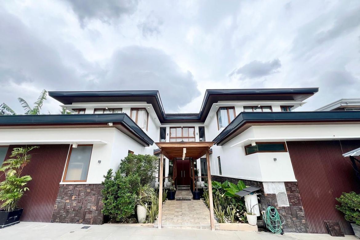 House for Sale in Beverly Hills Subdivision Antipolo