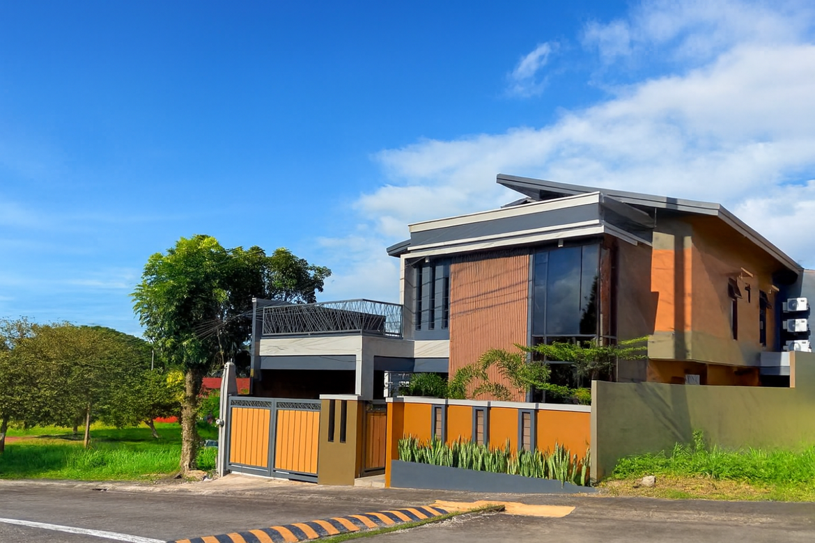 5 Bedroom Brand New House and Lot for Sale Metrogate Dasmarinas Estates Cavite