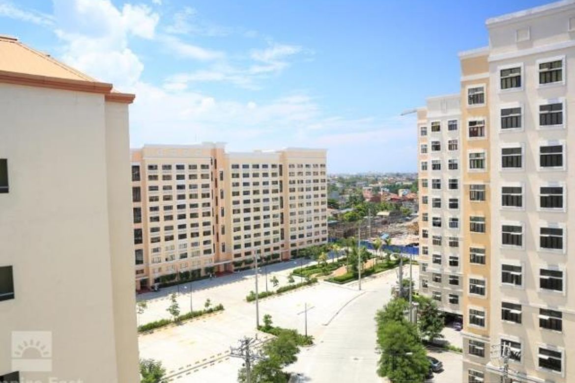 RFO For Sale 11K MONTHLY 1 Bedroom loft type Cambridge Village in Pasig Cainta Ready for occupancy near Sm megamall Podium Ortigas Airport