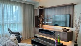 2 Bedroom Condo for rent in San Lorenzo, Metro Manila near MRT-3 Ayala