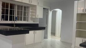 6 Bedroom House for rent in Maybunga, Metro Manila