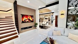 2 Bedroom House for sale in Talon Dos, Metro Manila