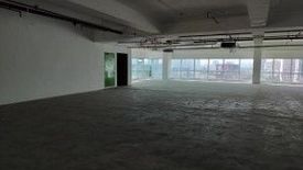 Office for rent in Highway Hills, Metro Manila near MRT-3 Boni