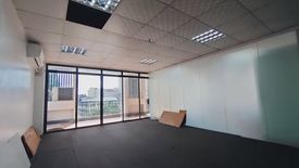 Office for rent in Binondo, Metro Manila near LRT-1 Carriedo