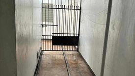 5 Bedroom House for rent in Talon Singko, Metro Manila