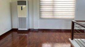 5 Bedroom House for rent in Magallanes, Metro Manila near MRT-3 Magallanes