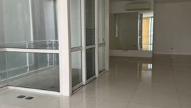 3 Bedroom House for sale in Mahogany Place 3, Bagong Tanyag, Metro Manila