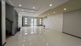 3 Bedroom Townhouse for sale in Horseshoe, Metro Manila near LRT-2 Gilmore