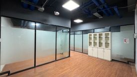 5 Bedroom Office for rent in Tambo, Metro Manila