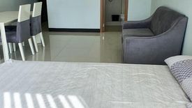 Condo for rent in San Lorenzo, Metro Manila