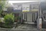 Rumah dijual dengan 3 kamar tidur di Sambikerep, Jawa Timur