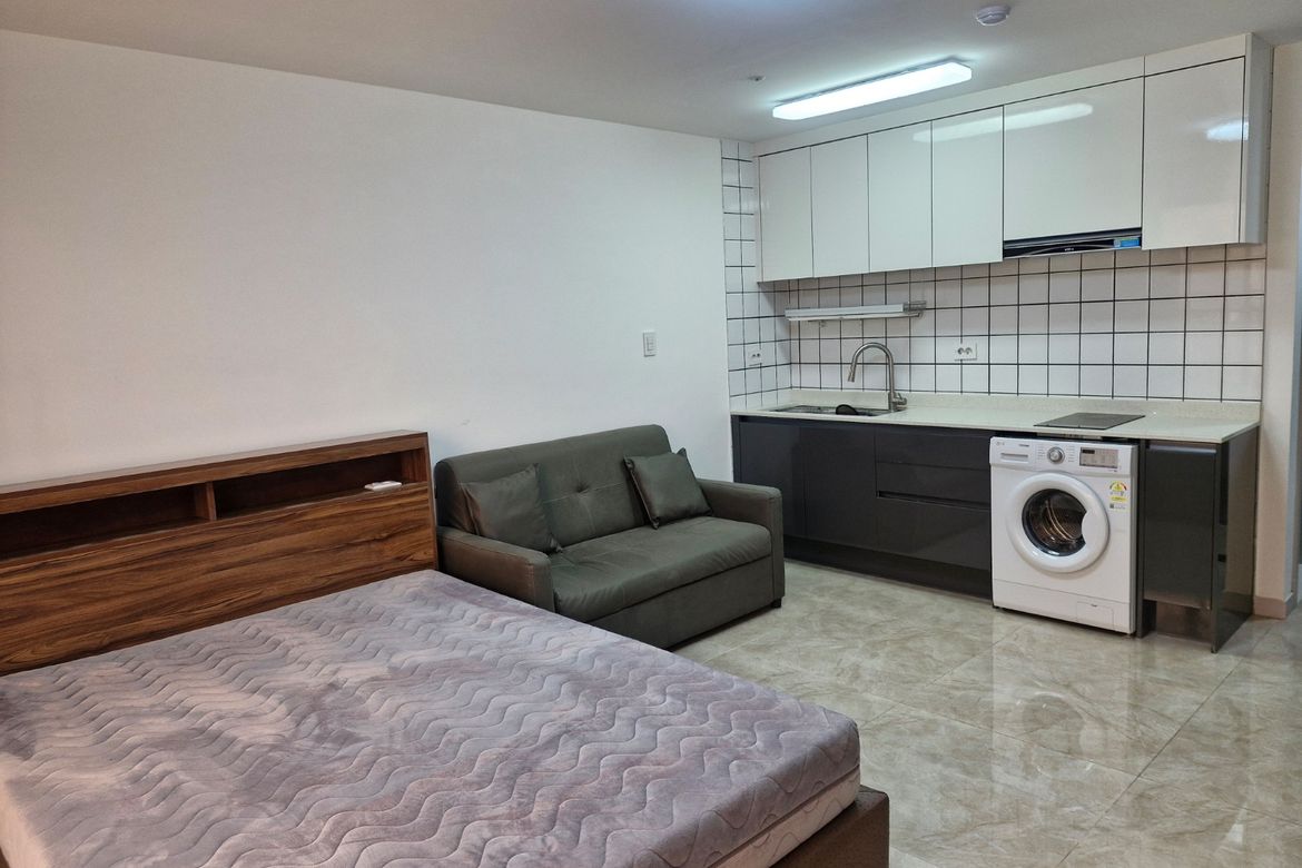 Studio Condo Unit for Rent and Sale in Clark Freeport Zone Pampanga.