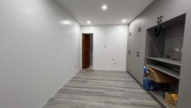 4 Bedroom Townhouse for sale in Roxas, Metro Manila