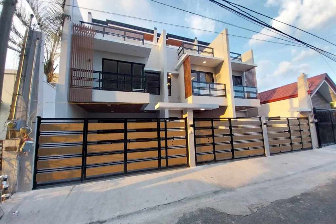 For Sale Pre-Selling Elegant Finished Three (3) Storey Triplex House and Lot in Pilar Villag Las Piñas City