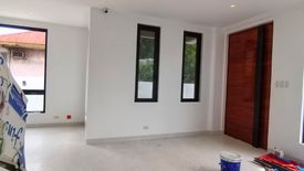 5 Bedroom House for sale in White Plains, Metro Manila