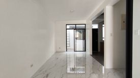 3 Bedroom House for sale in Don Bosco, Metro Manila