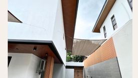 4 Bedroom House for sale in Central, Metro Manila