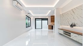 5 Bedroom House for sale in BF Resort, Metro Manila