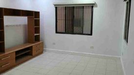 Land for sale in Bangkal, Metro Manila near MRT-3 Magallanes