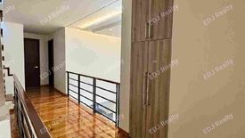 5 Bedroom Townhouse for sale in Kapitolyo, Metro Manila