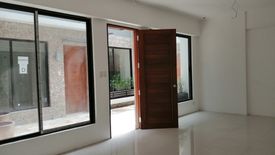 3 Bedroom Townhouse for sale in Pasadeña, Metro Manila near LRT-2 Gilmore