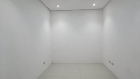 4 Bedroom Townhouse for sale in Quirino 2-B, Metro Manila near LRT-2 Anonas