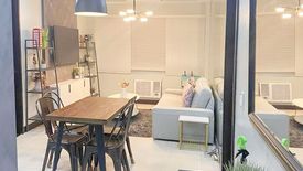 2 Bedroom Condo for rent in Fairways Tower, BGC, Metro Manila