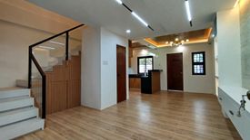 3 Bedroom House for sale in Poblacion, Metro Manila