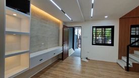 3 Bedroom House for sale in Poblacion, Metro Manila