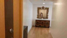 2 Bedroom Condo for Sale or Rent in Park Terraces, San Lorenzo, Metro Manila near MRT-3 Ayala