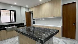 5 Bedroom House for sale in Greater Lagro, Metro Manila