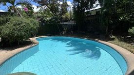 5 Bedroom House for rent in Magallanes, Metro Manila near MRT-3 Magallanes