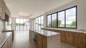 5 Bedroom House for sale in alabang west village, Almanza Dos, Metro Manila