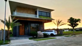 3 Bedroom House for sale in Almanza Dos, Metro Manila
