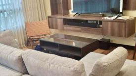 2 Bedroom Condo for rent in San Lorenzo, Metro Manila near MRT-3 Ayala