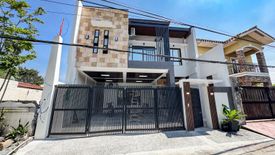5 Bedroom House for sale in Talon Dos, Metro Manila