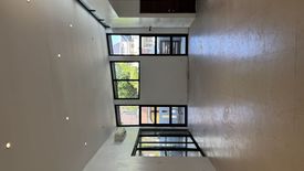 4 Bedroom House for sale in Merville, Metro Manila